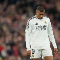 记者：别说和C罗本泽马相比，姆巴佩甚至都没能替代维尼修斯